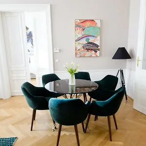 Appartement Urania - Mai's, Vienne
